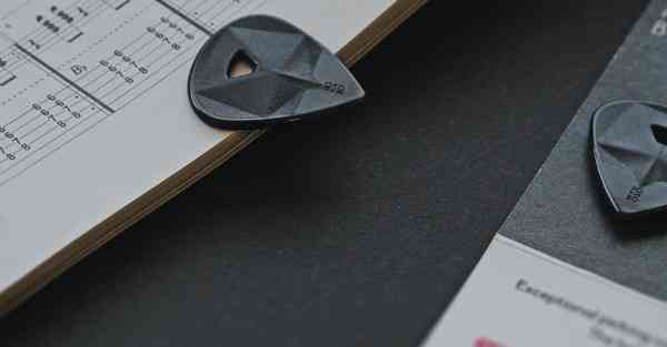 大数据包含设备数据的行业文章