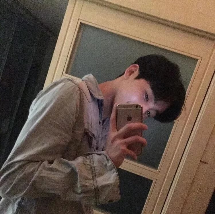 万璐睿莉