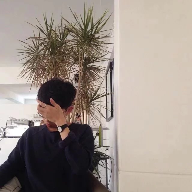 褚俊亮骅