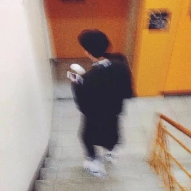 阙辉瑗灵